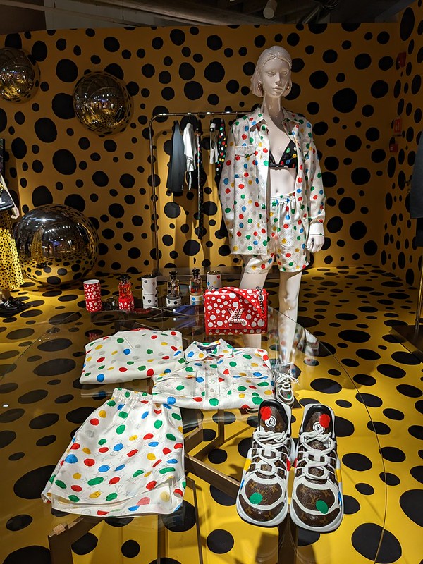 The Uncanny Valley of Louis Vuitton's Yayoi Kusama Collection – PRINT  Magazine